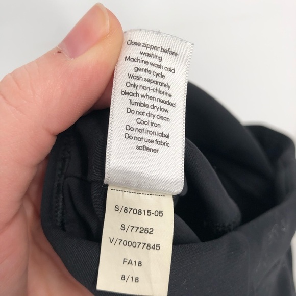 ATHLETA Stellar Tight Legging Black Navy Blue XS Zipper Pockets 77262 870815-05 - Picture 9 of 9